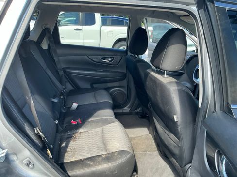 Used 2017 Nissan Rogue SV FWD image 15