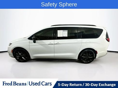Certified 2024 Chrysler Pacifica Touring-L w/ S Appearance Package FWD image 5