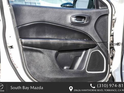 Used 2020 Jeep Compass Latitude FWD image 23