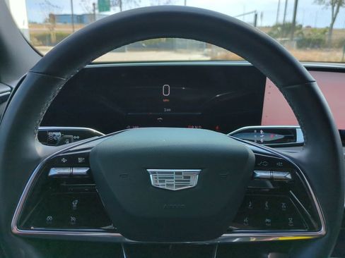 Used 2024 Cadillac Lyriq Sport image 27