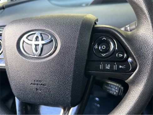 Used 2022 Toyota Prius L Eco image 25