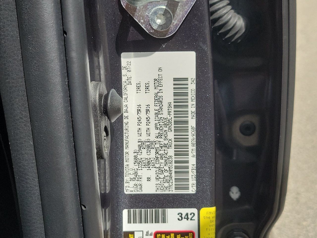 Used 2022 Toyota Tacoma SR AWD/4WD image 33