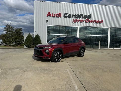 Used 2022 Chevrolet TrailBlazer RS w/ Sun and Liftgate Package image 1