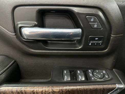 Used 2022 GMC Sierra 2500 Denali w/ Denali Black Diamond Edition image 20
