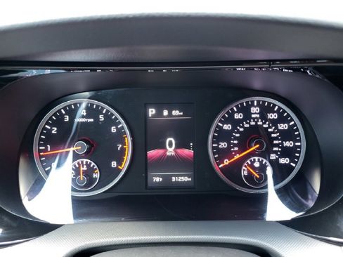 Used 2023 Kia K5 GT-Line image 9