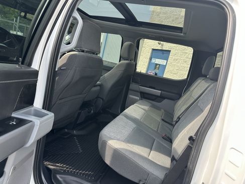 Used 2024 Ford F250 XLT w/ Black Appearance Package AWD/4WD image 9