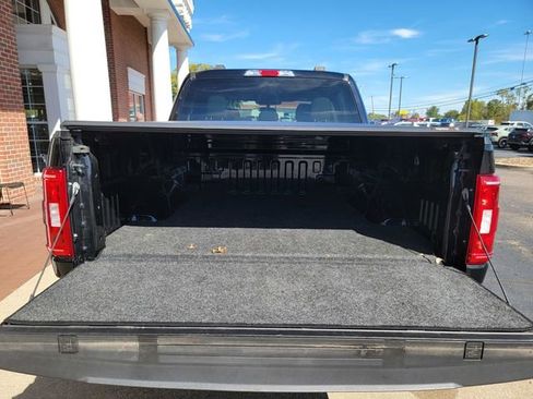 Used 2021 Ford F150 XLT image 38