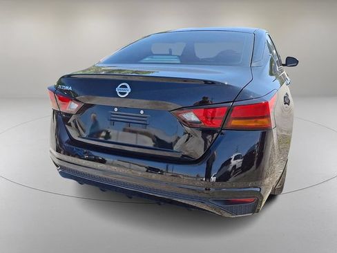 Used 2022 Nissan Altima 2.5 S FWD image 10