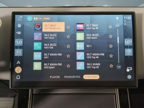 Certified 2026 Land Rover Range Rover Evoque S image 23