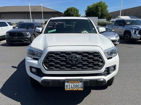Used 2021 Toyota Tacoma TRD Off-Road AWD/4WD image 2