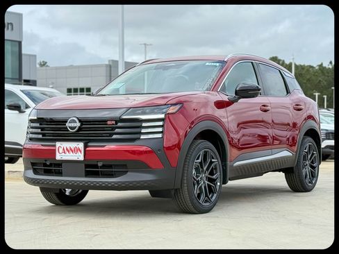 New 2026 Nissan Kicks SR FWD image 3