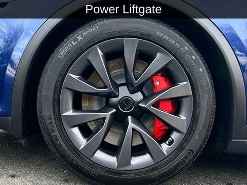 Used 2024 Tesla Model X Plaid image 7