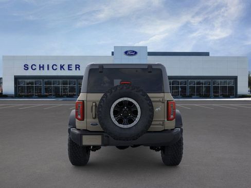 New 2025 Ford Bronco Outer Banks w/ Sasquatch Package AWD/4WD image 5