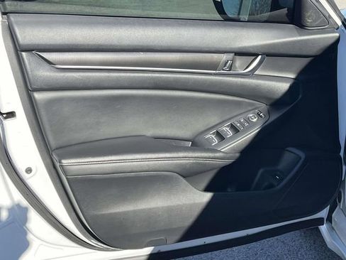 Used 2020 Honda Accord Sport image 13