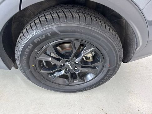 Used 2023 Kia Sportage X-Pro AWD/4WD image 9