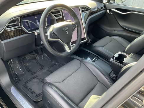 Used 2017 Tesla Model S 75 image 6