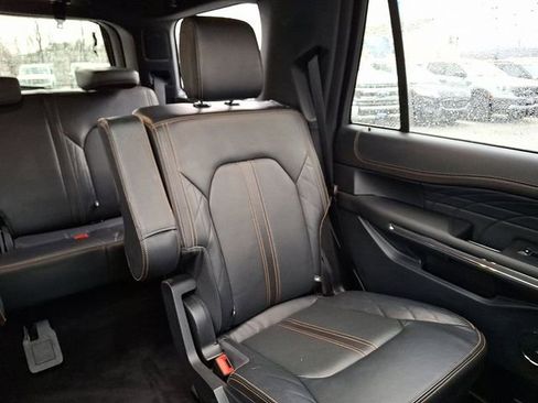 Used 2022 Ford Expedition Platinum AWD/4WD image 26