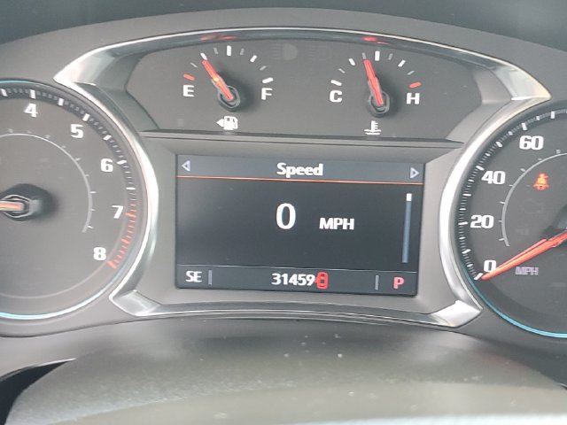 Used 2023 Chevrolet Traverse LT FWD image 17