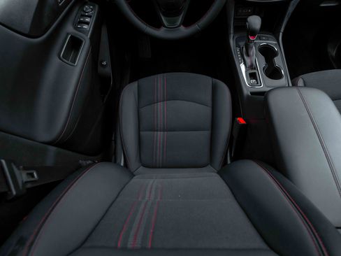 Used 2023 Chevrolet Equinox RS image 62