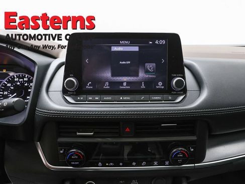 Used 2023 Nissan Rogue SV w/ SV Premium B Package AWD/4WD image 12