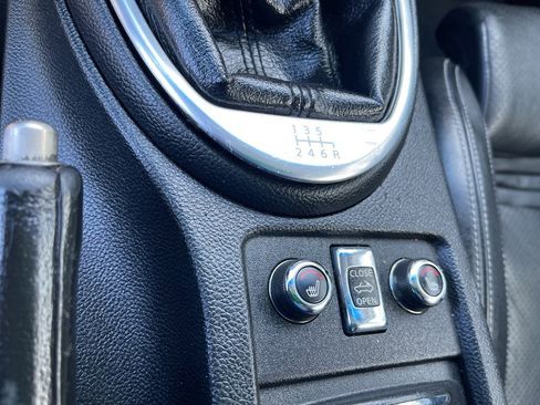 Used 2010 INFINITI G37 Sport image 38