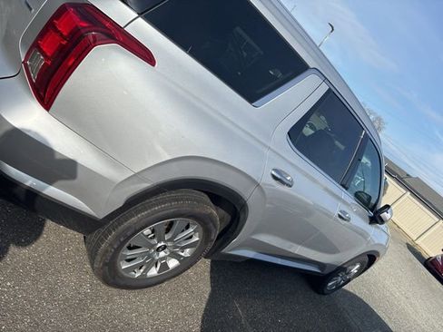Used 2025 Hyundai Palisade SEL image 2