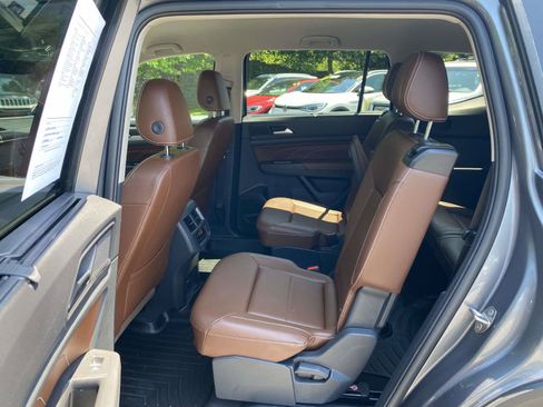 Used 2023 Volkswagen Atlas SE AWD/4WD image 23
