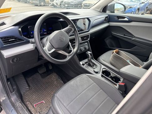 Used 2022 Volkswagen Taos SE AWD/4WD image 6