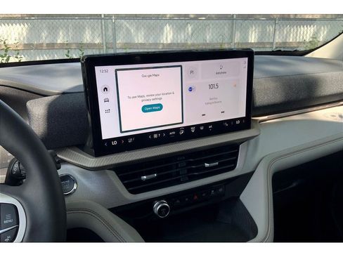 New 2025 Ford Explorer Active w/ Active Comfort Package image 21