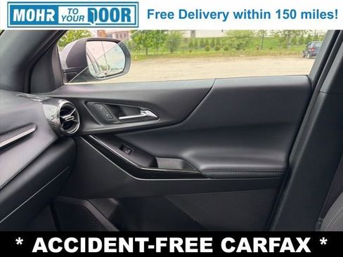 Used 2025 Chevrolet Equinox LT FWD image 21