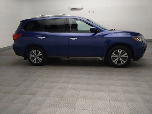 Used 2020 Nissan Pathfinder S FWD image 11