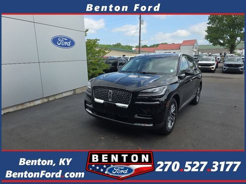 Used 2023 Lincoln Aviator 2WD w/ Elements Package image 1