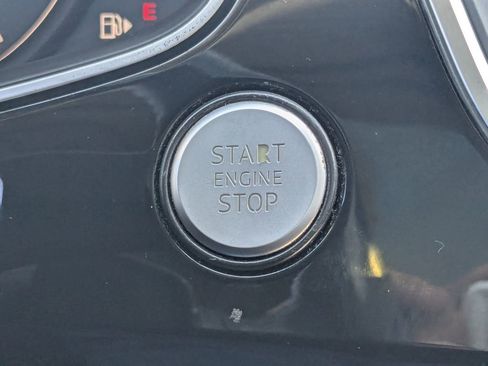 Used 2017 Audi Q7 3.0T Premium Plus image 16