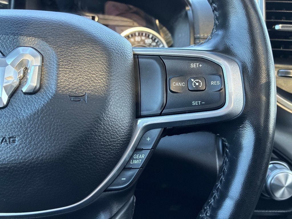 Used 2020 RAM 1500 Laramie AWD/4WD image 27