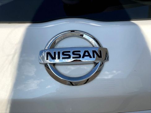 Used 2020 Nissan Kicks SV FWD image 24