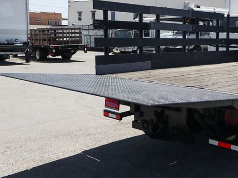 Used 2015 Ford F550 4x4 Regular Cab Super Duty image 11