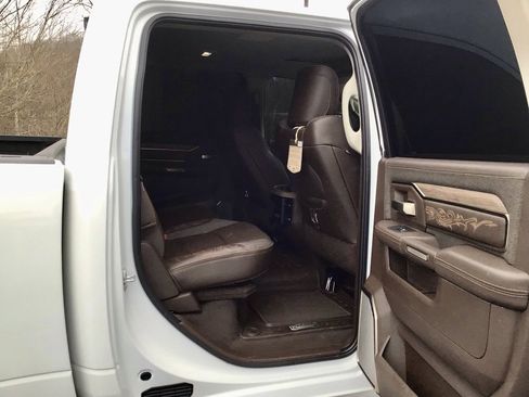 Used 2025 RAM 3500 Longhorn image 28