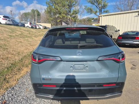 Used 2024 Honda HR-V EX-L image 11