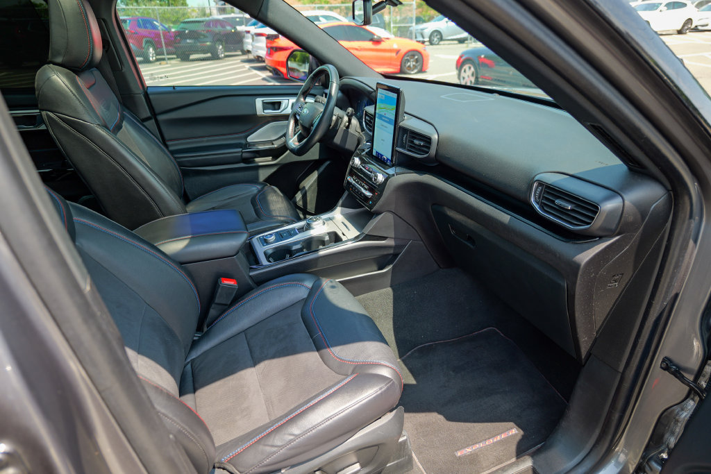 Used 2024 Ford Explorer ST w/ Equipment Group 401A AWD/4WD image 37