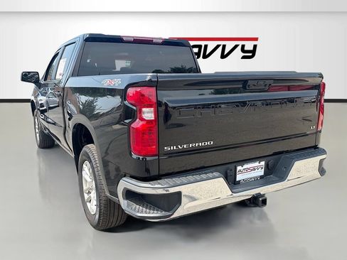 Used 2025 Chevrolet Silverado 1500 LT AWD/4WD image 5