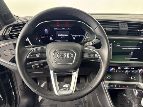 Used 2022 Audi Q3 2.0T Premium Plus w/ Premium Plus Package AWD/4WD image 12
