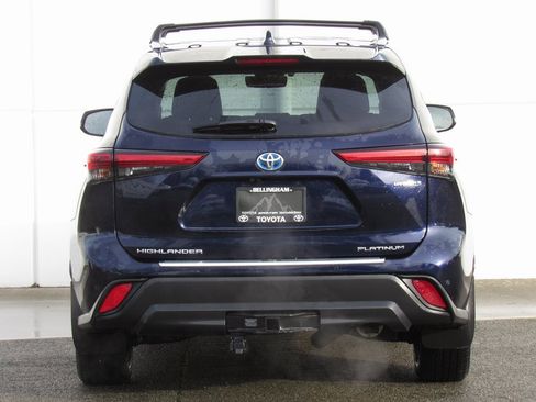 Certified 2021 Toyota Highlander Platinum image 7