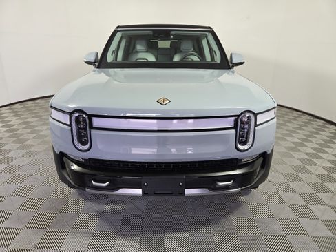 Used 2024 Rivian R1S Adventure AWD/4WD image 8
