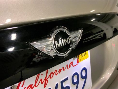 Used 2017 MINI Cooper 2-Door Hardtop image 29