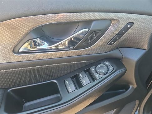 Certified 2023 Chevrolet Traverse Premier image 24