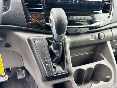 Used 2023 Ford Transit 350 XLT image 20