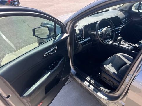 Used 2024 Kia Sportage EX AWD/4WD image 14