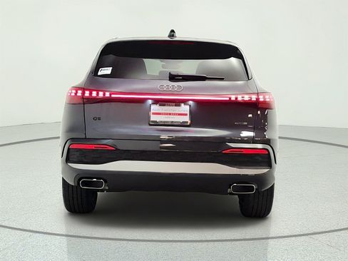 Used 2025 Audi Q5 Premium w/ Premium Plus AWD/4WD image 6