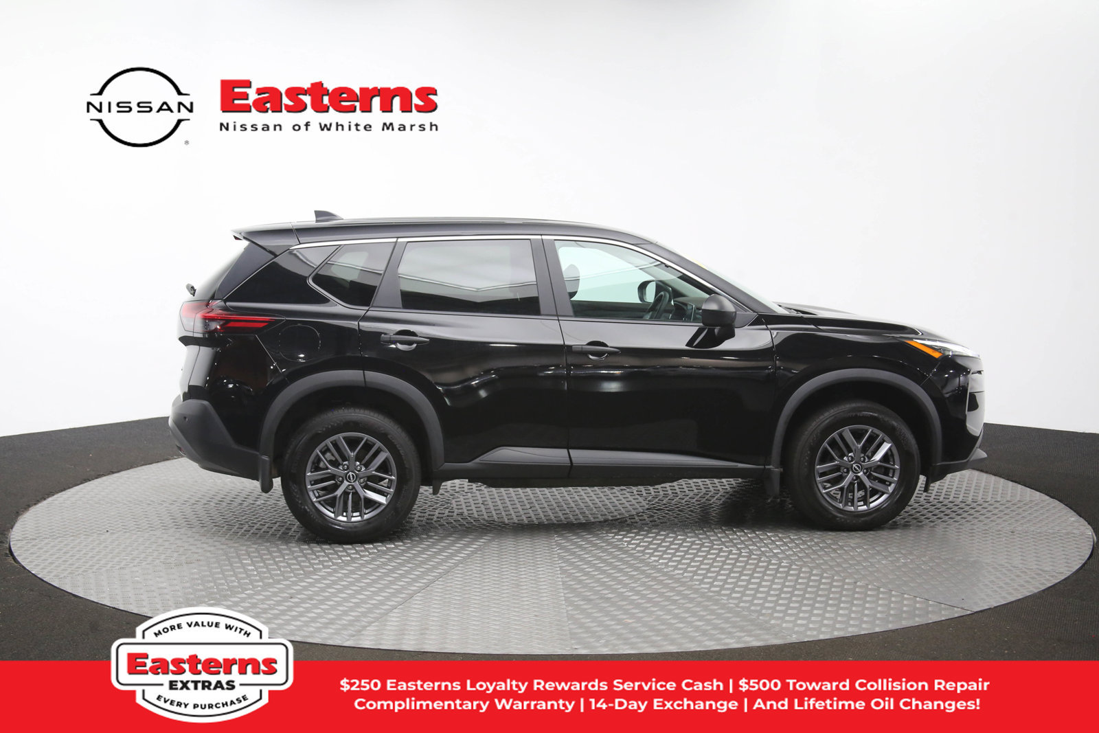 Used 2023 Nissan Rogue S AWD/4WD image 41