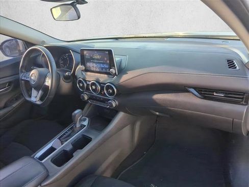 Used 2022 Nissan Sentra SV FWD image 25